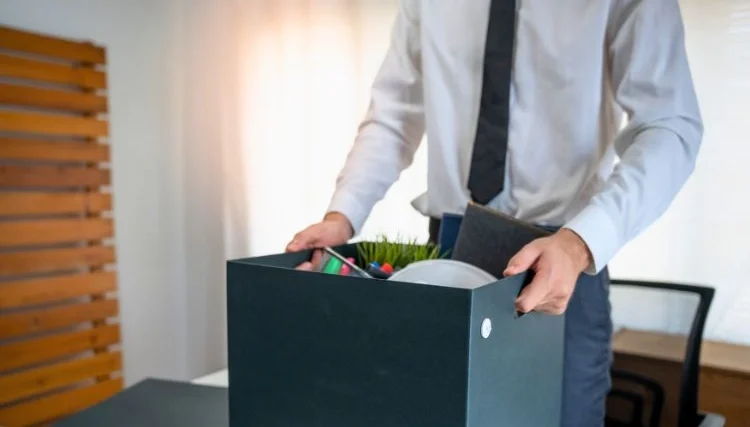 découvrez les conséquences de quitter un cdi pour un cdd en 2025 et son impact sur vos droits au chômage. conseils et informations essentiels pour bien gérer votre transition professionnelle.